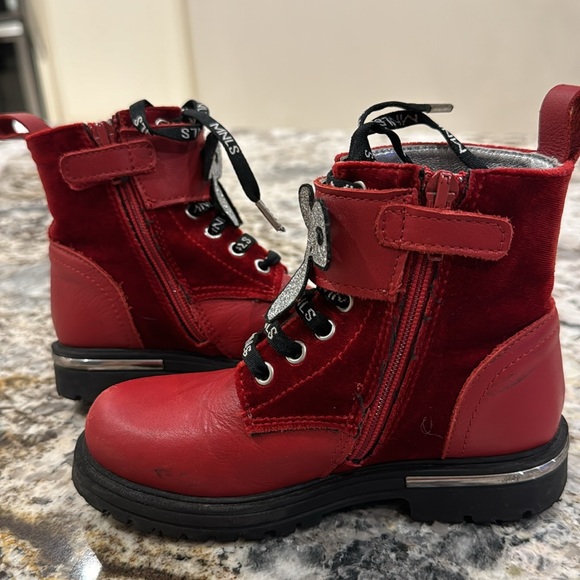 Authentic Monnalisa boots , size 27 Eur. - Picture 9 of 12